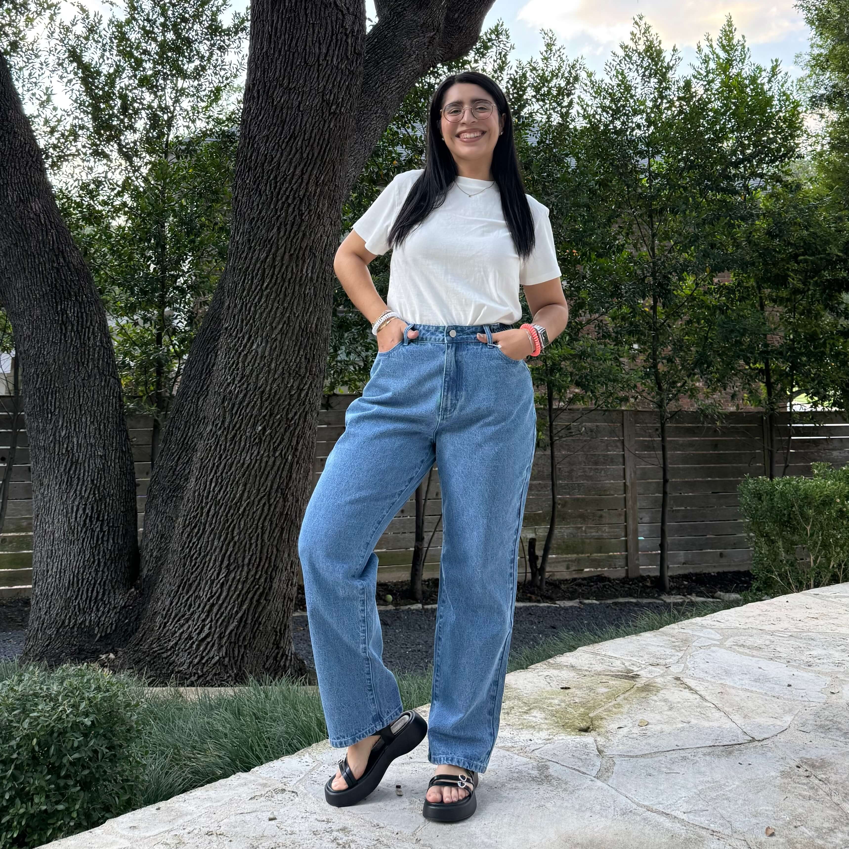 29" Inseam Straight Leg Jeans - Light Wash
