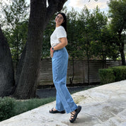 29" Inseam Straight Leg Jeans - Light Wash