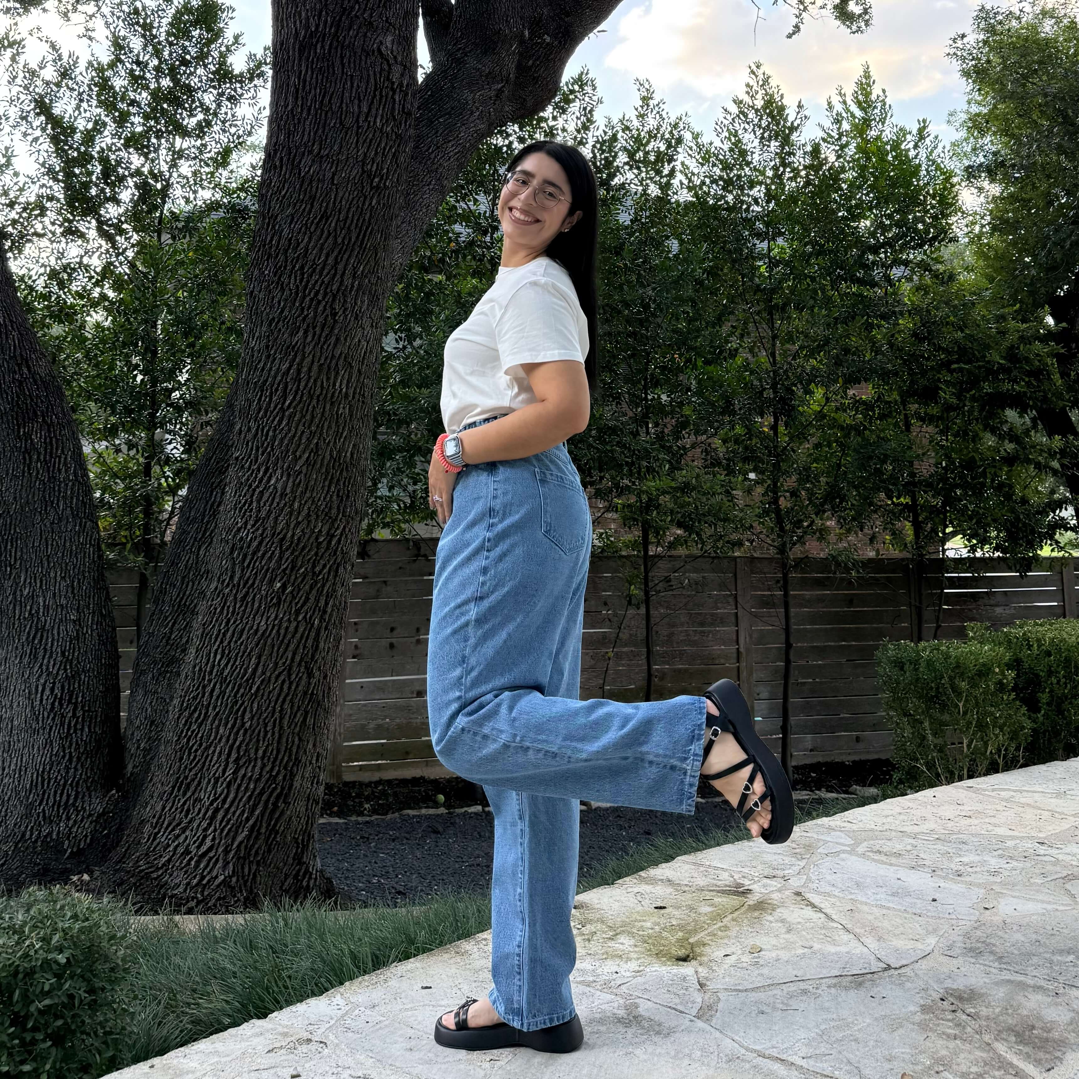 29" Inseam Straight Leg Jeans - Light Wash