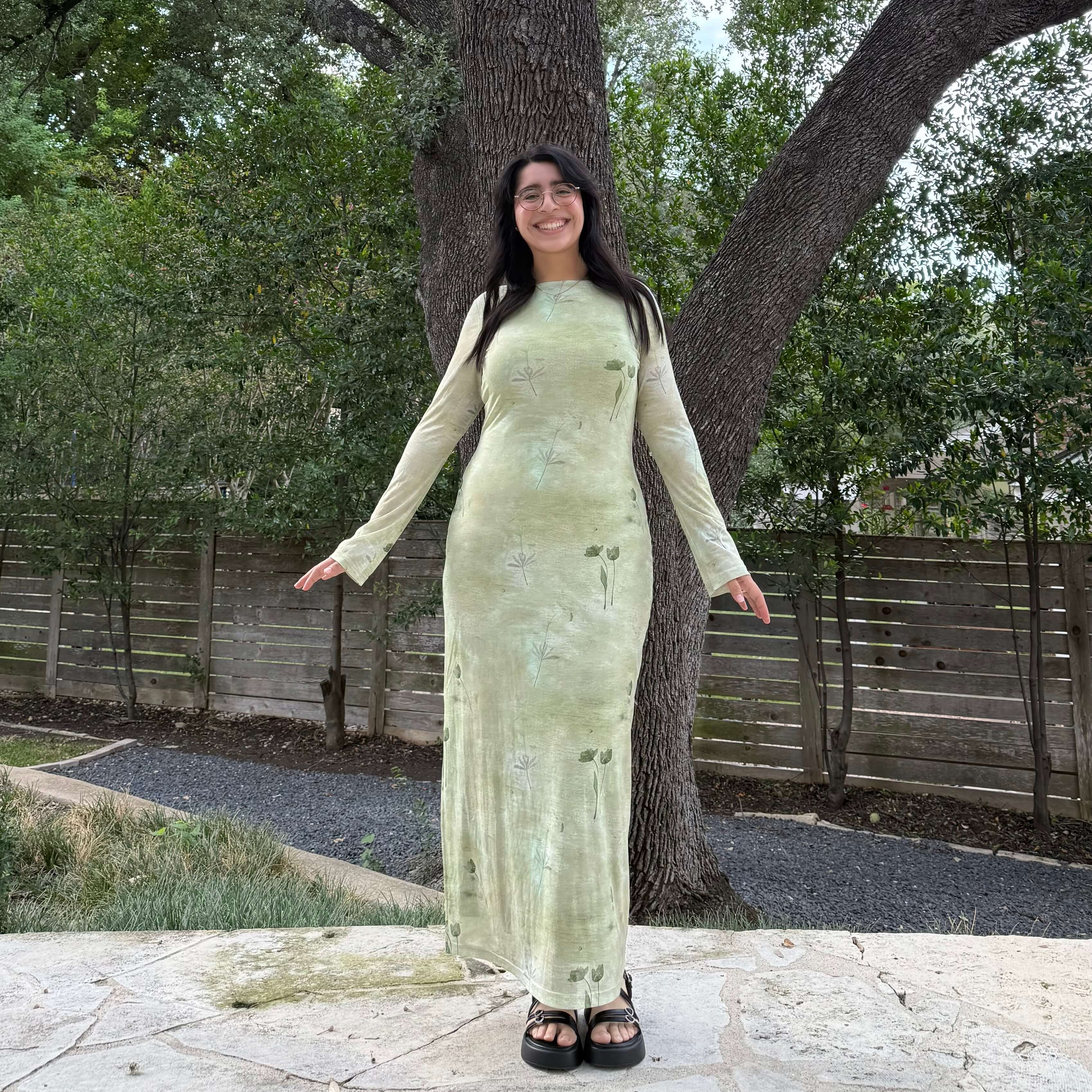 Long-Sleeve Flora Dress - Green *Clearance Sale* Long-Sleeve Flora Dress - Green *Clearance Sale*